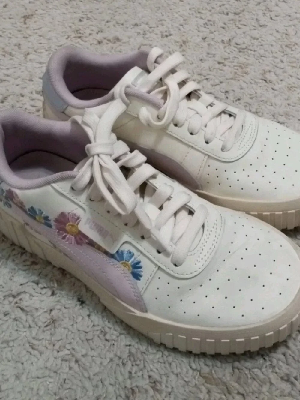 PUMA Cali Embroidered Lace Up Women's 7 White Sneakers Shoes 394910-01